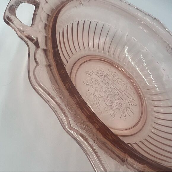 Mayfair Open Rose Depression Glass Serving Bowl - Picture 11 of 12